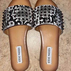Steve madden snake print sandals